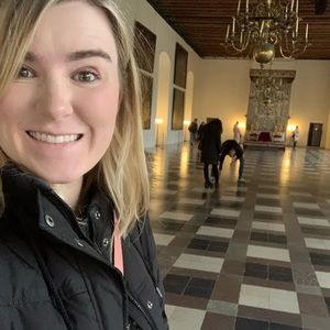 Meet your Posher, Shannon elizabeth